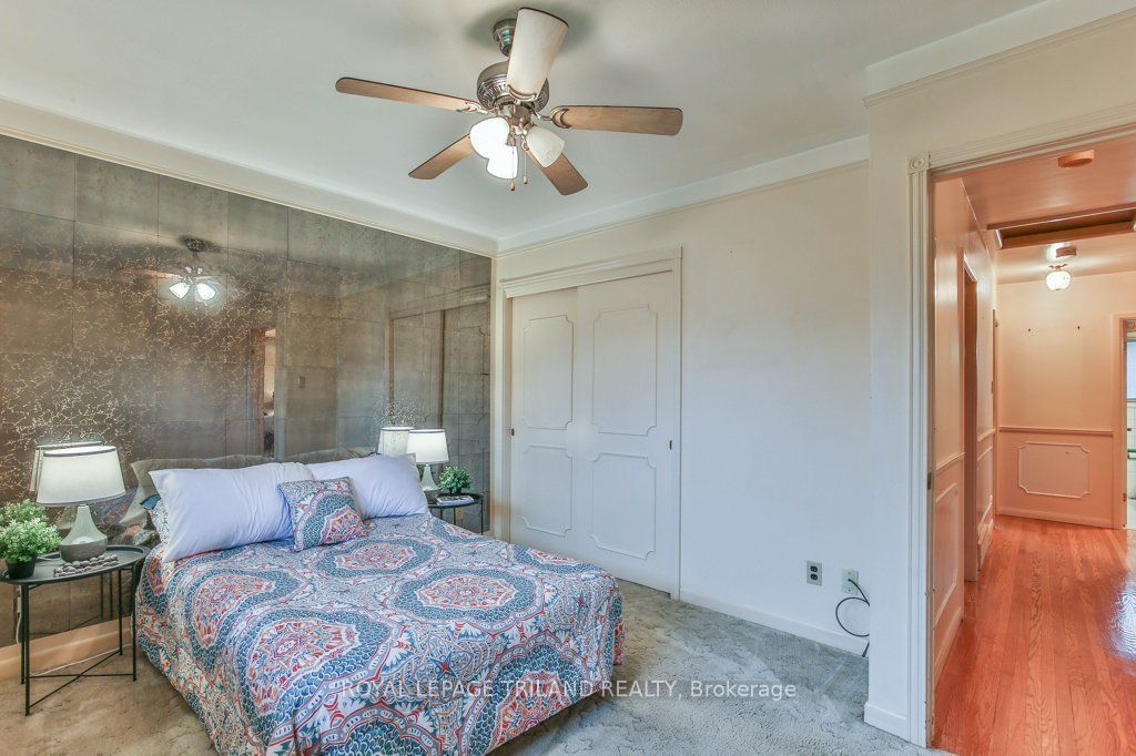 242 Burlington Street Property Photo 23