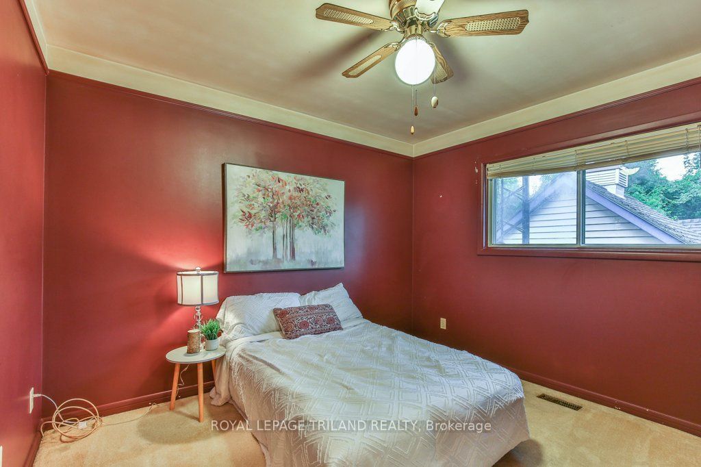 242 Burlington Street Property Photo 25
