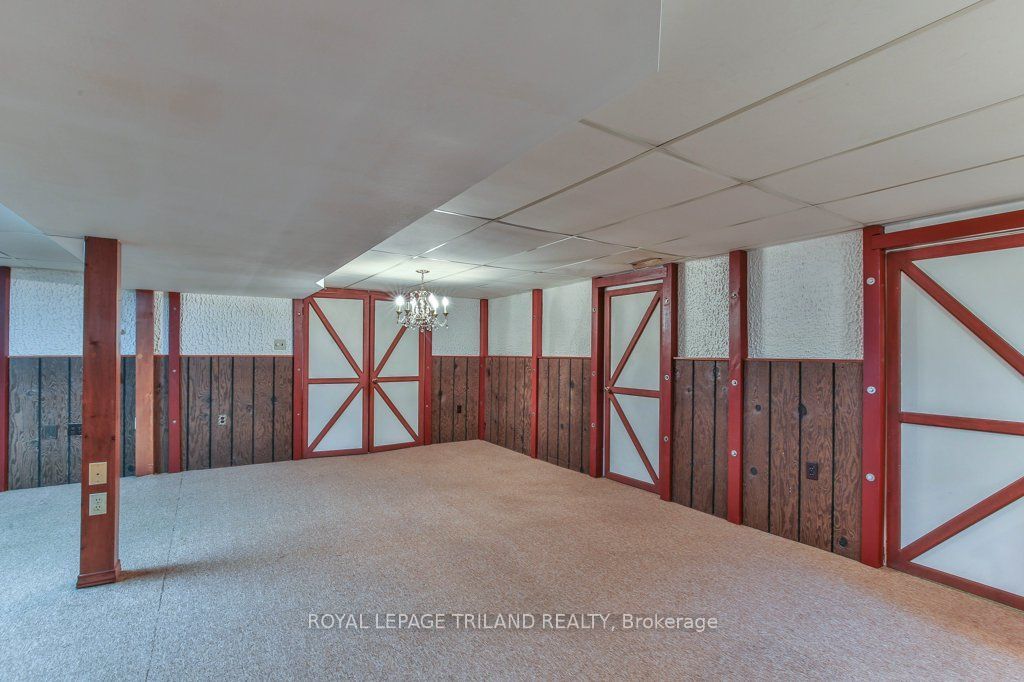 242 Burlington Street Property Photo 34