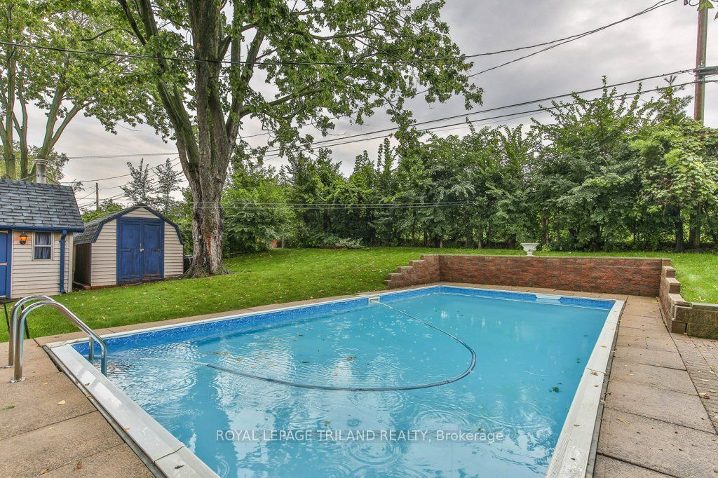 242 Burlington Street Property Photo 48
