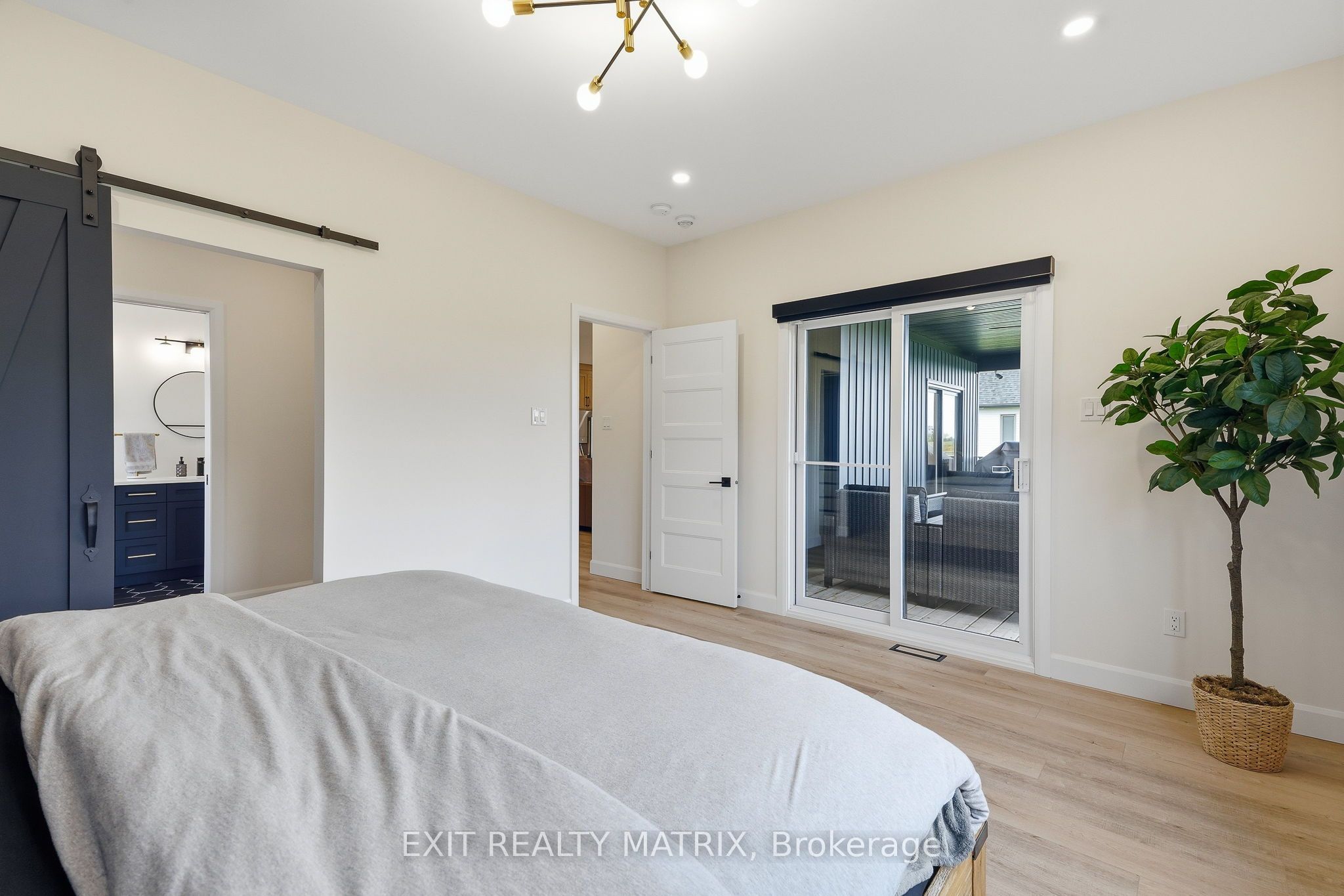 256 Trudeau Crescent Property Photo 17