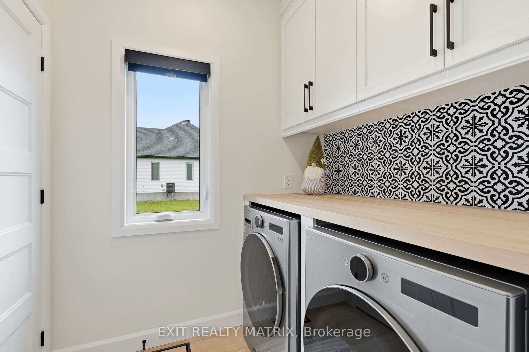 256 Trudeau Crescent Property Photo 22