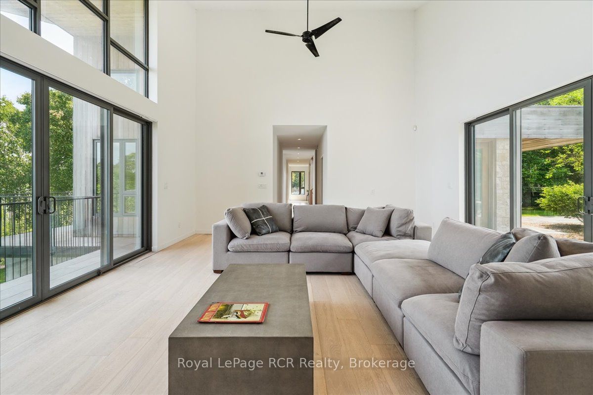 20 Everett Road Property Photo 28