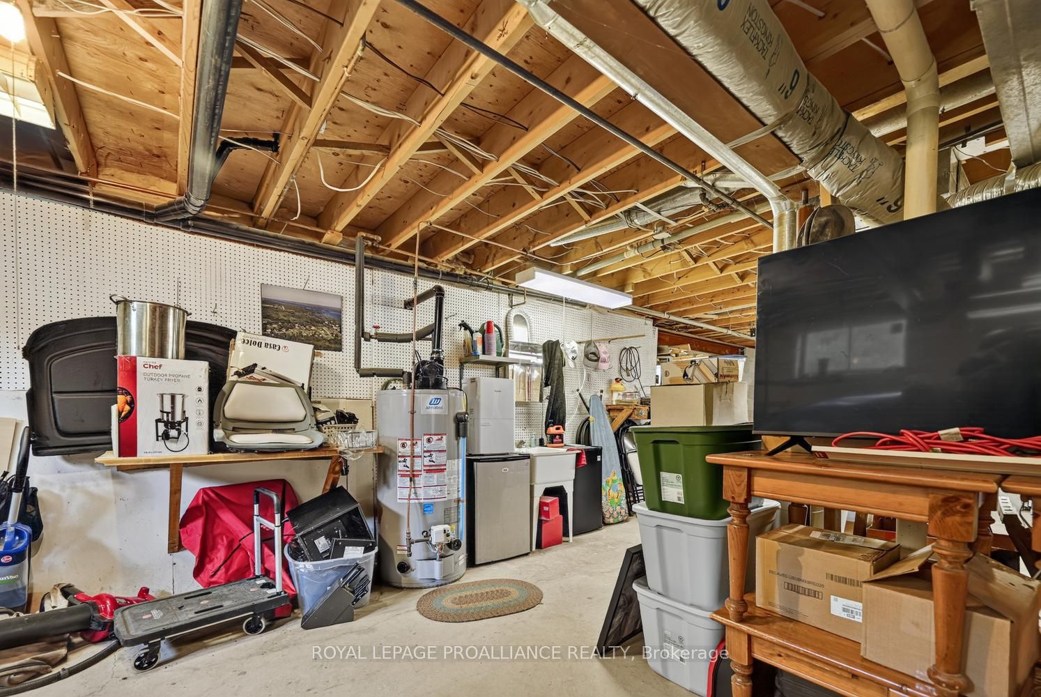 132 Kingston Crescent Property Photo 28