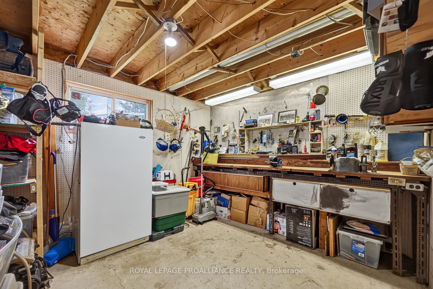 132 Kingston Crescent Property Photo 29