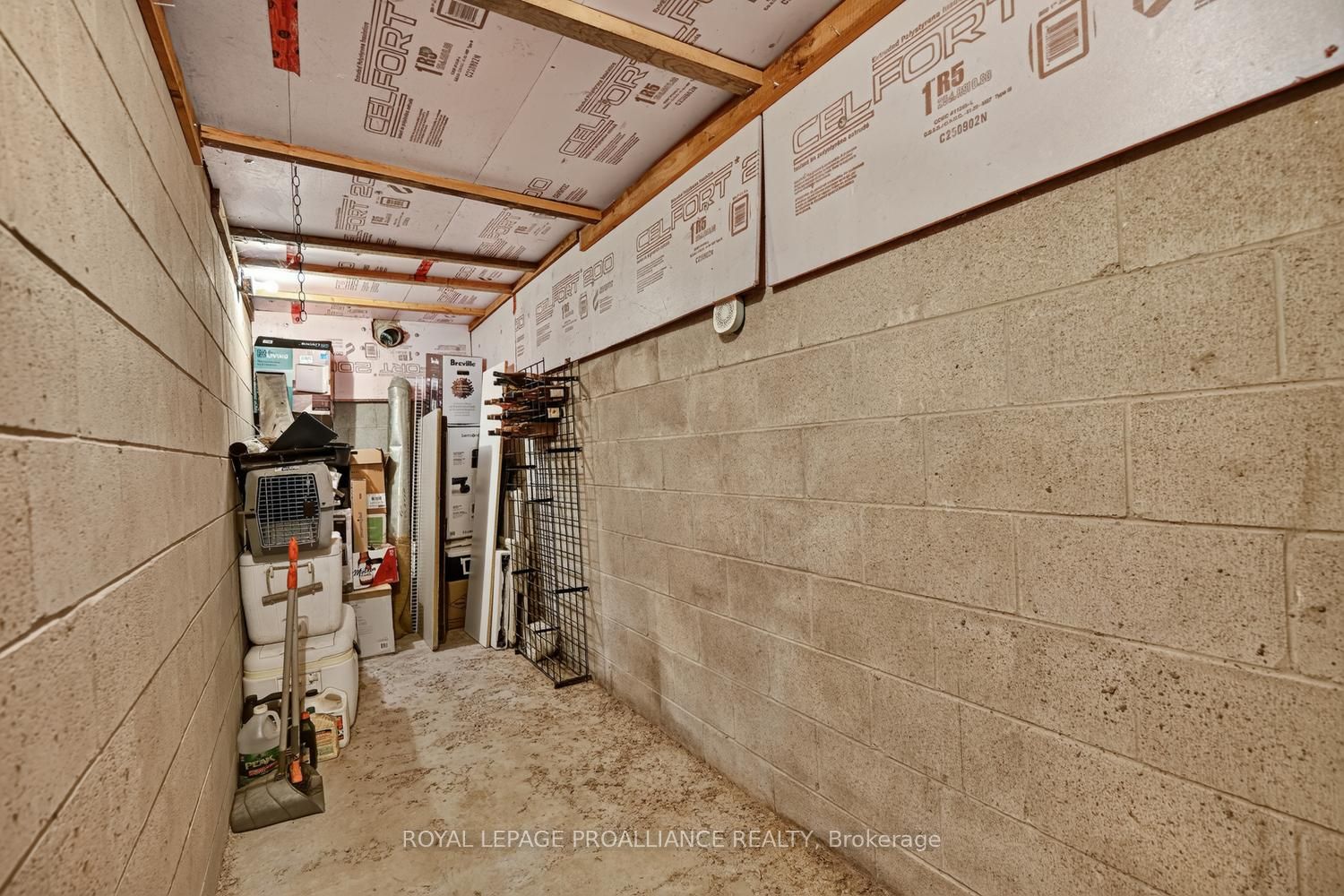 132 Kingston Crescent Property Photo 31