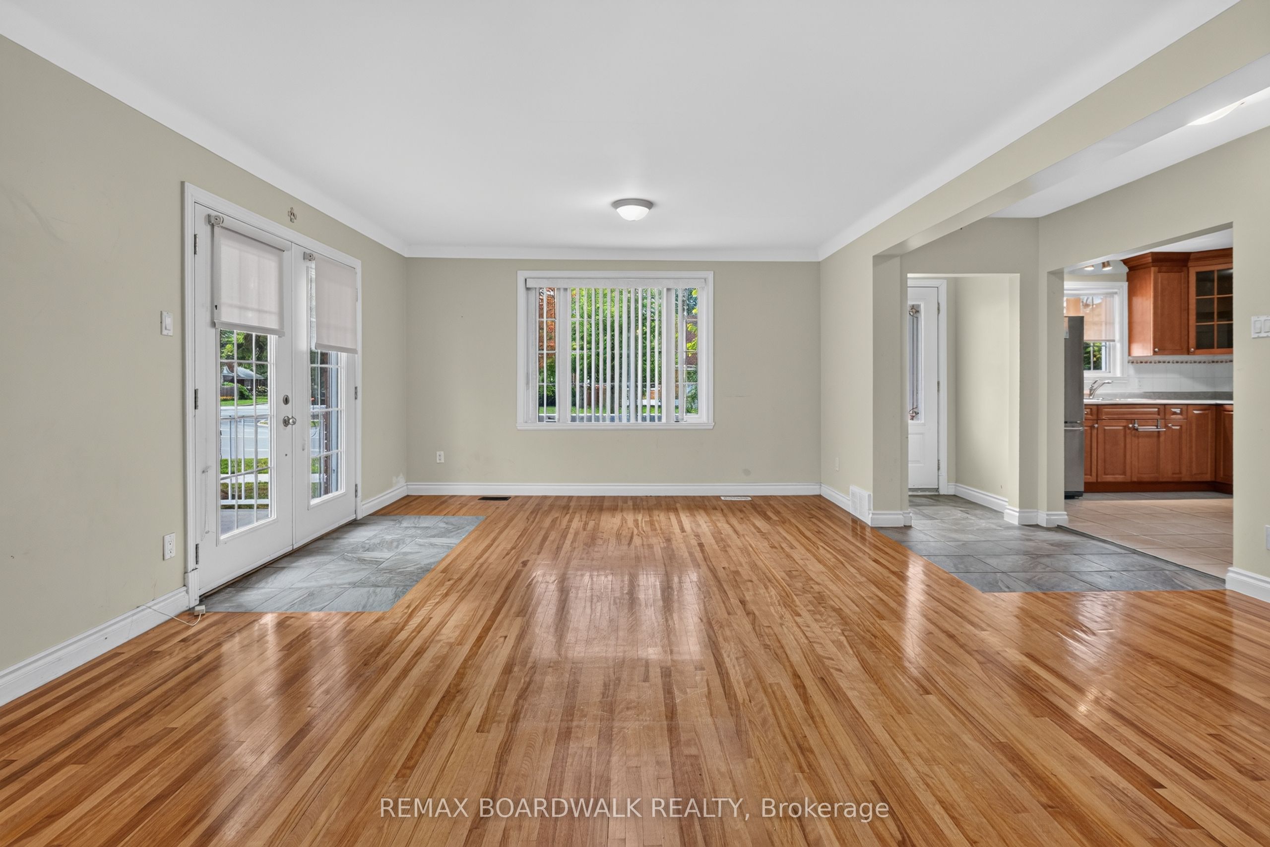 583 Donald Street Property Photo 19