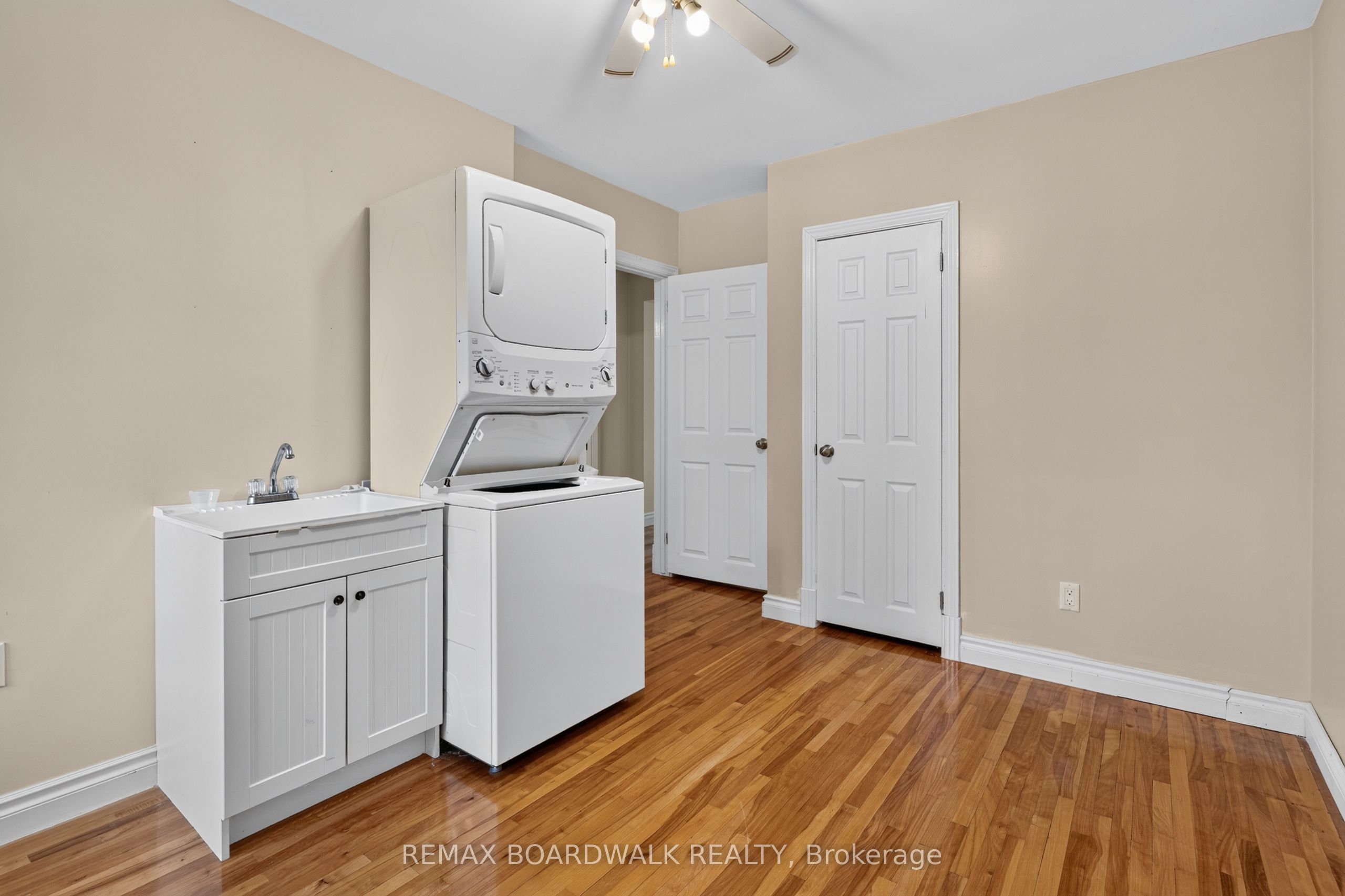 583 Donald Street Property Photo 29