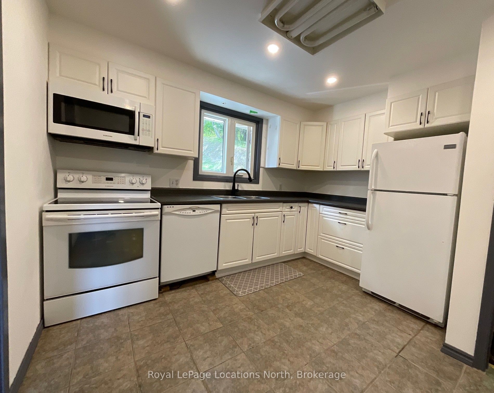 143 Ryerson Crescent Property Photo 14