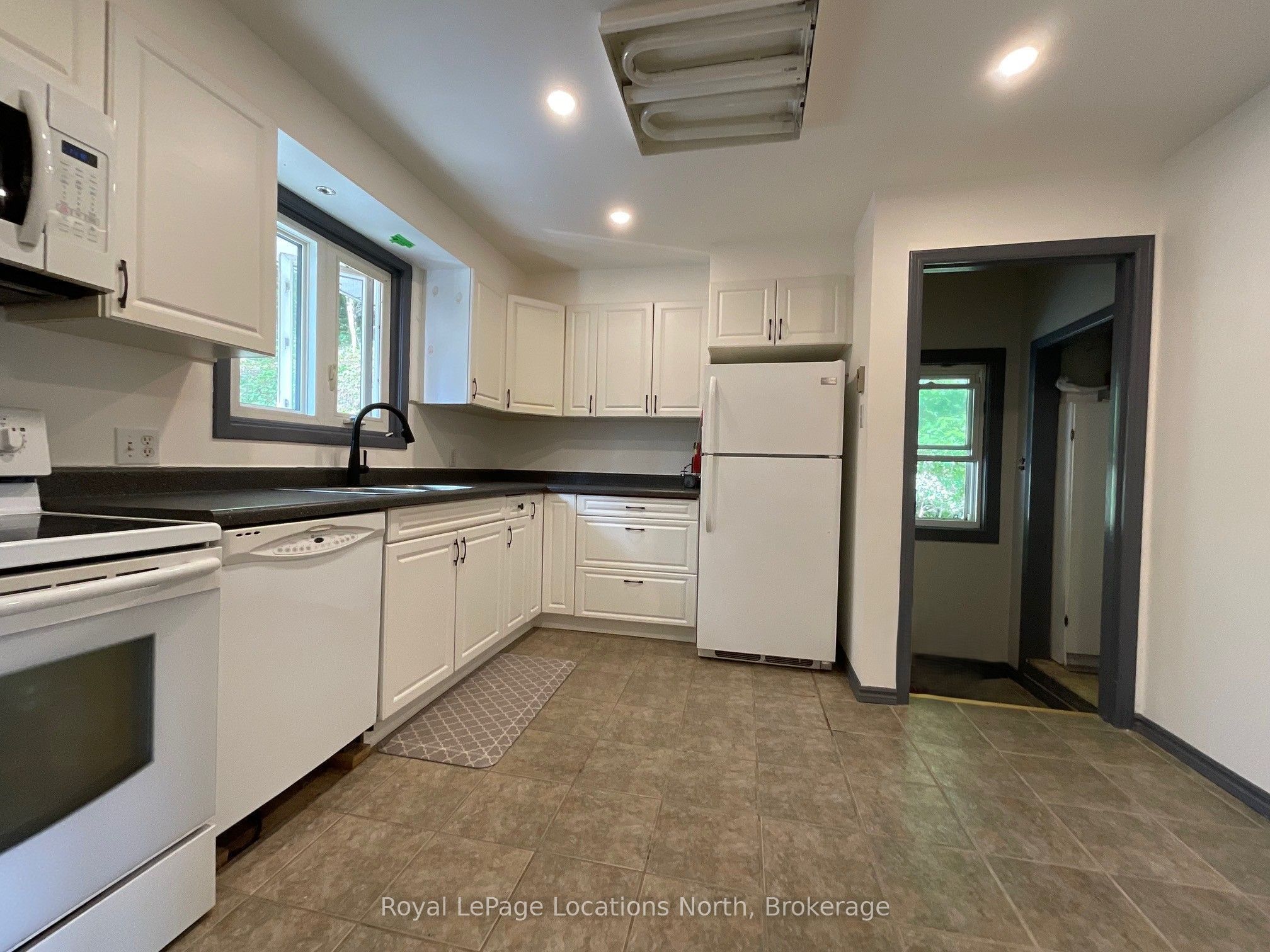 143 Ryerson Crescent Property Photo 15