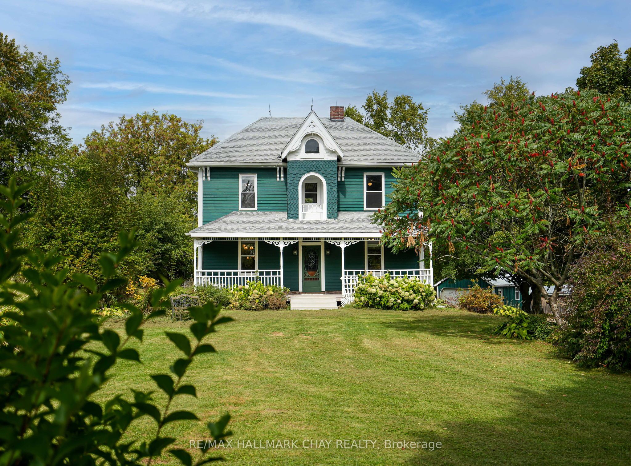 347357 15 Side Road Property Photo 2