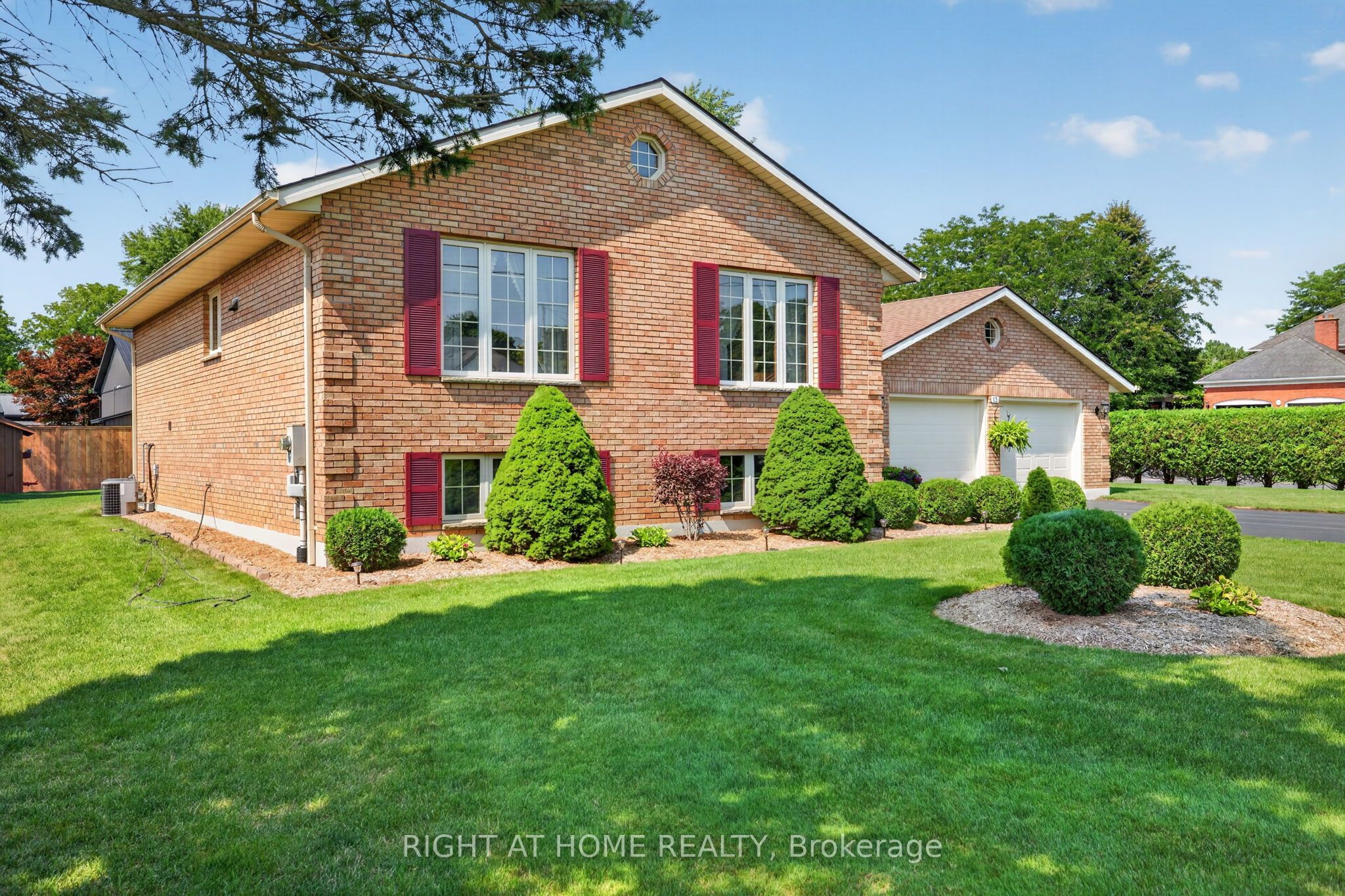 13 St Ladislaus Street Property Photo 3
