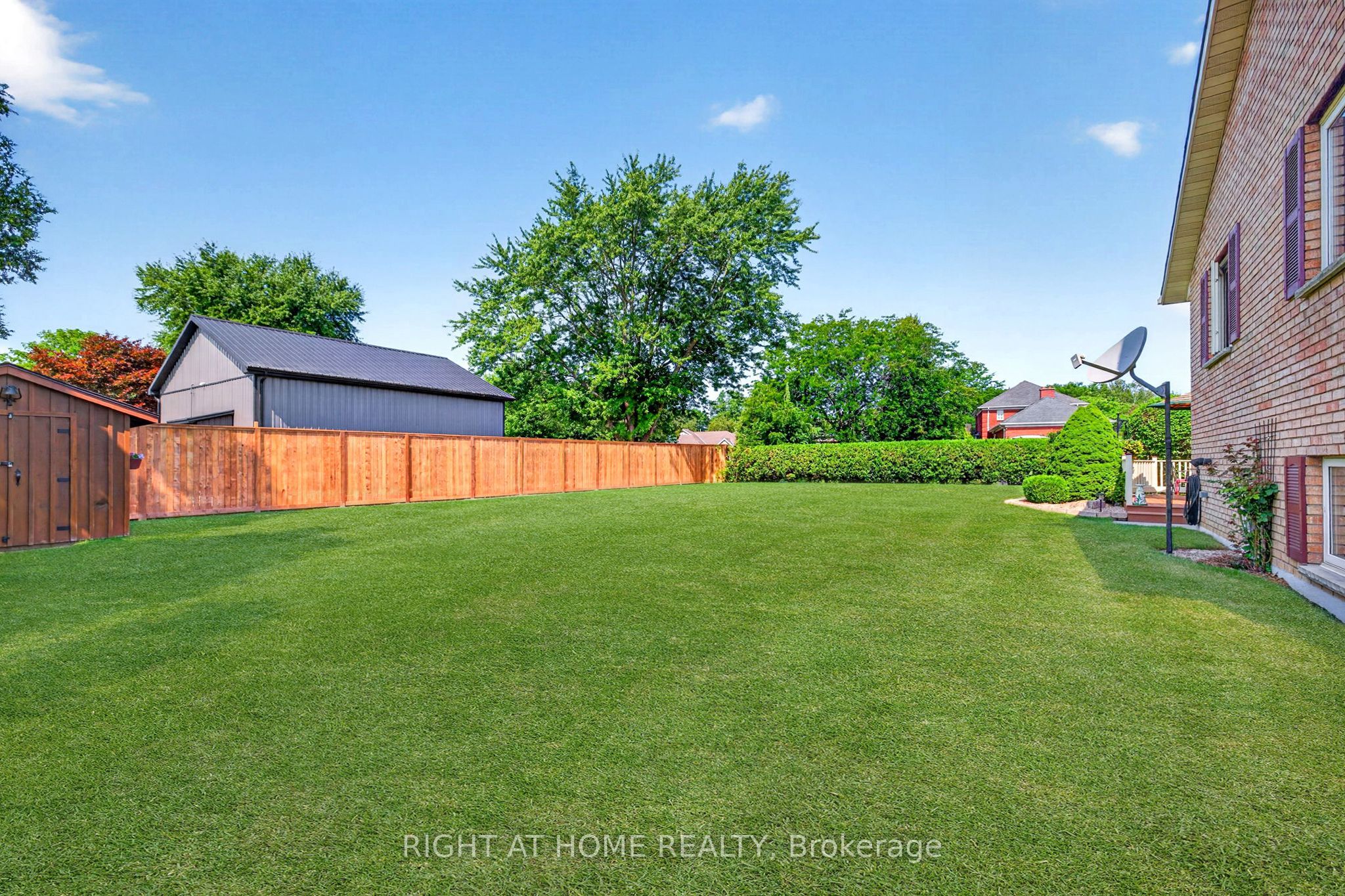 13 St Ladislaus Street Property Photo 32