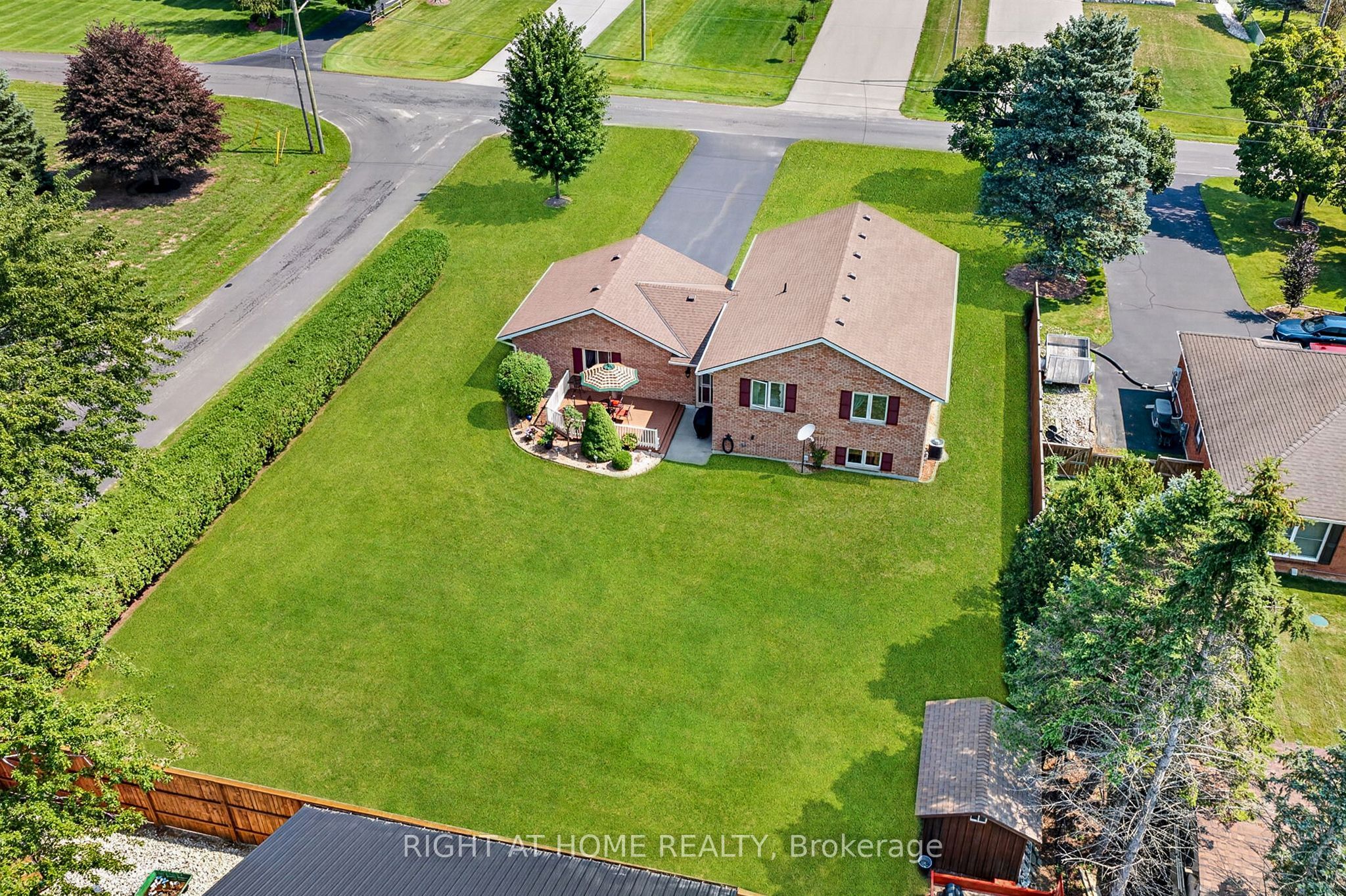 13 St Ladislaus Street Property Photo 38