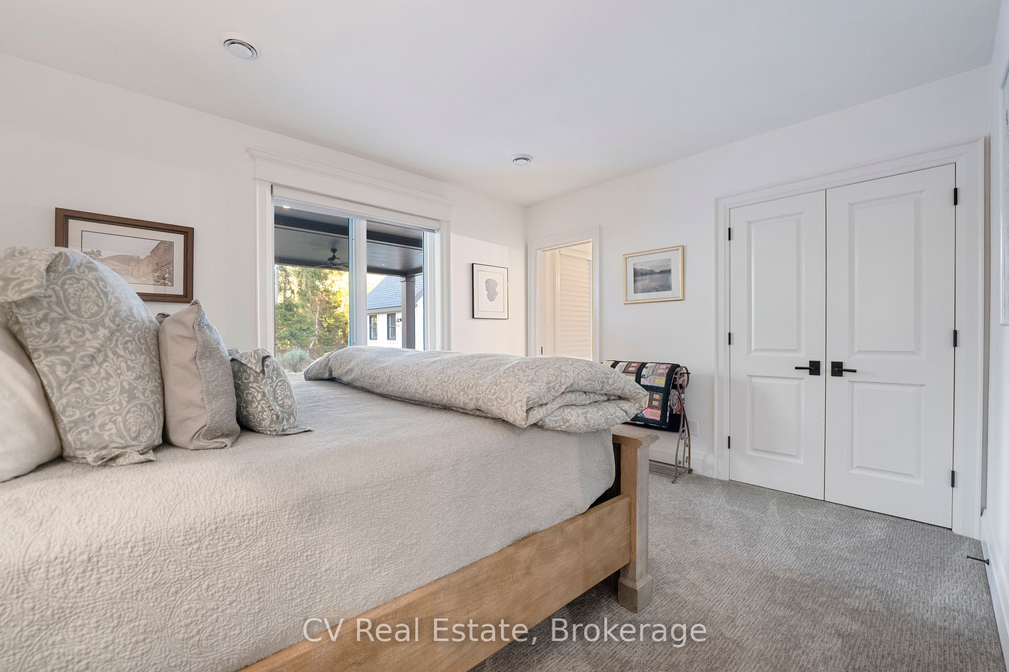 455 William Street Property Photo 29