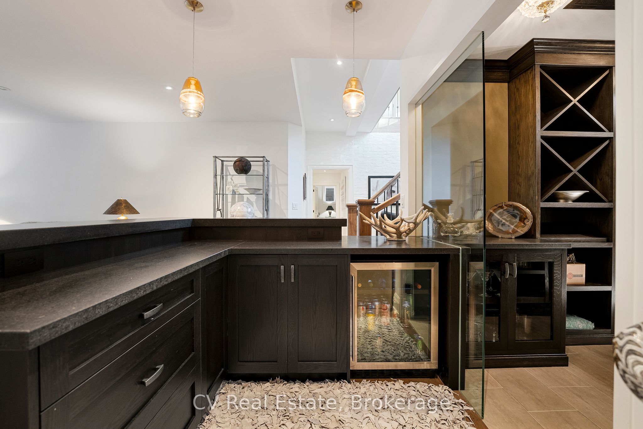 455 William Street Property Photo 39