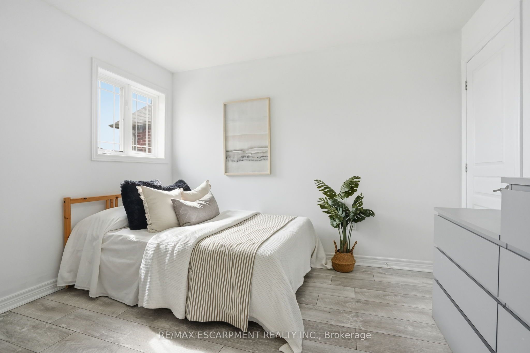 160 Festival Way Property Photo 29