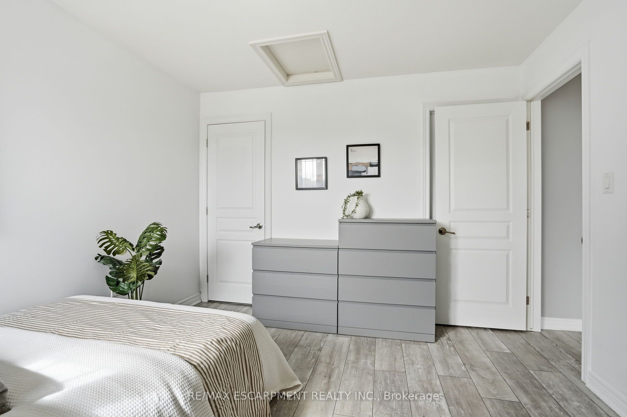 160 Festival Way Property Photo 30