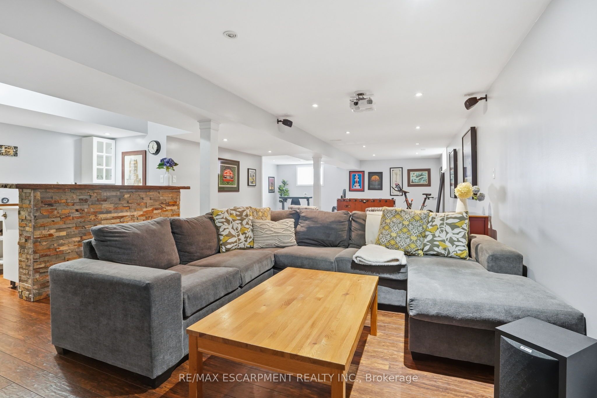 160 Festival Way Property Photo 36