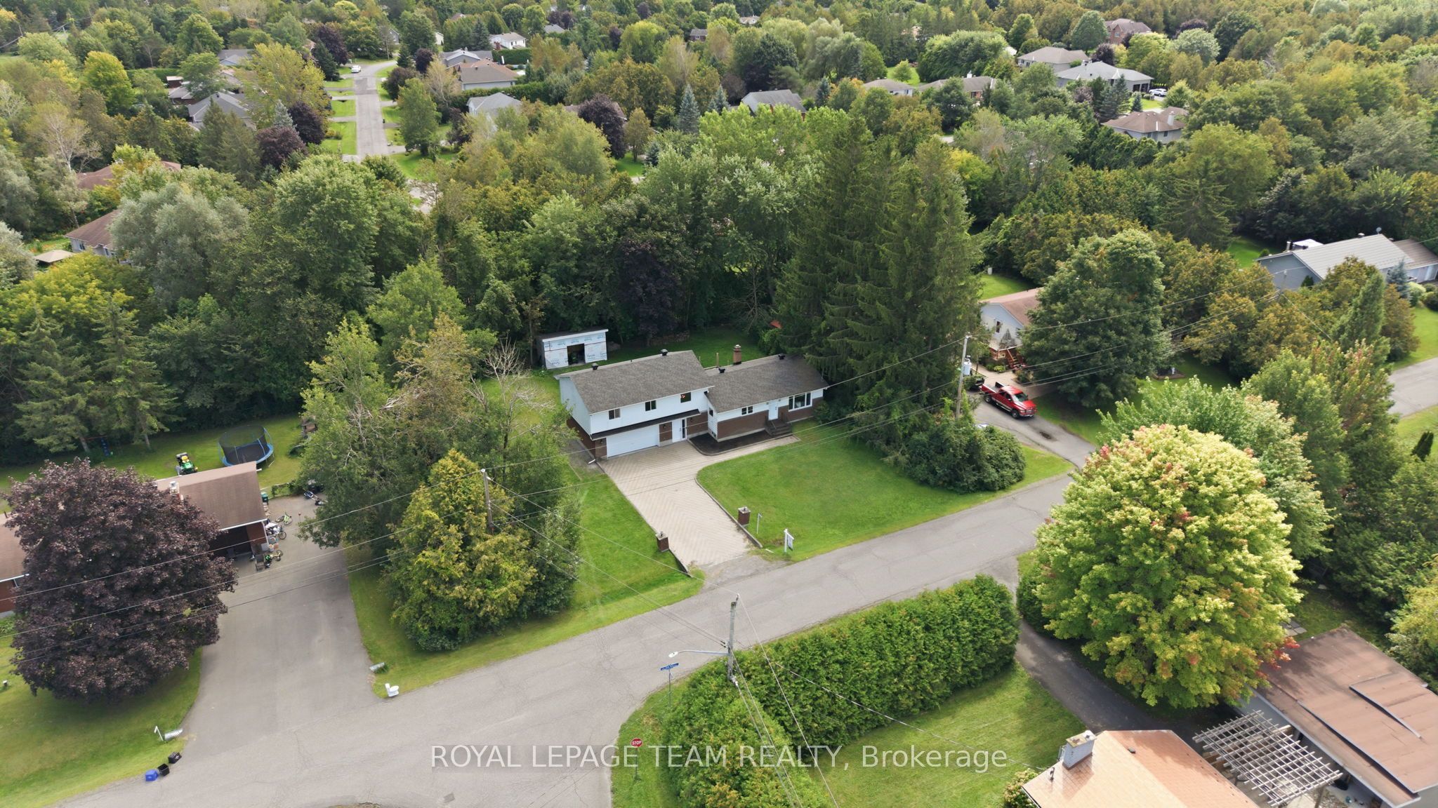 6572 Jack Pine Crescent