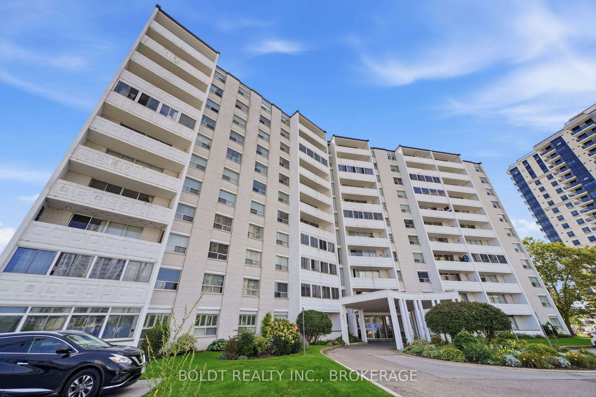 35 Towering Heights Boulevard 1008 Property Photo 4