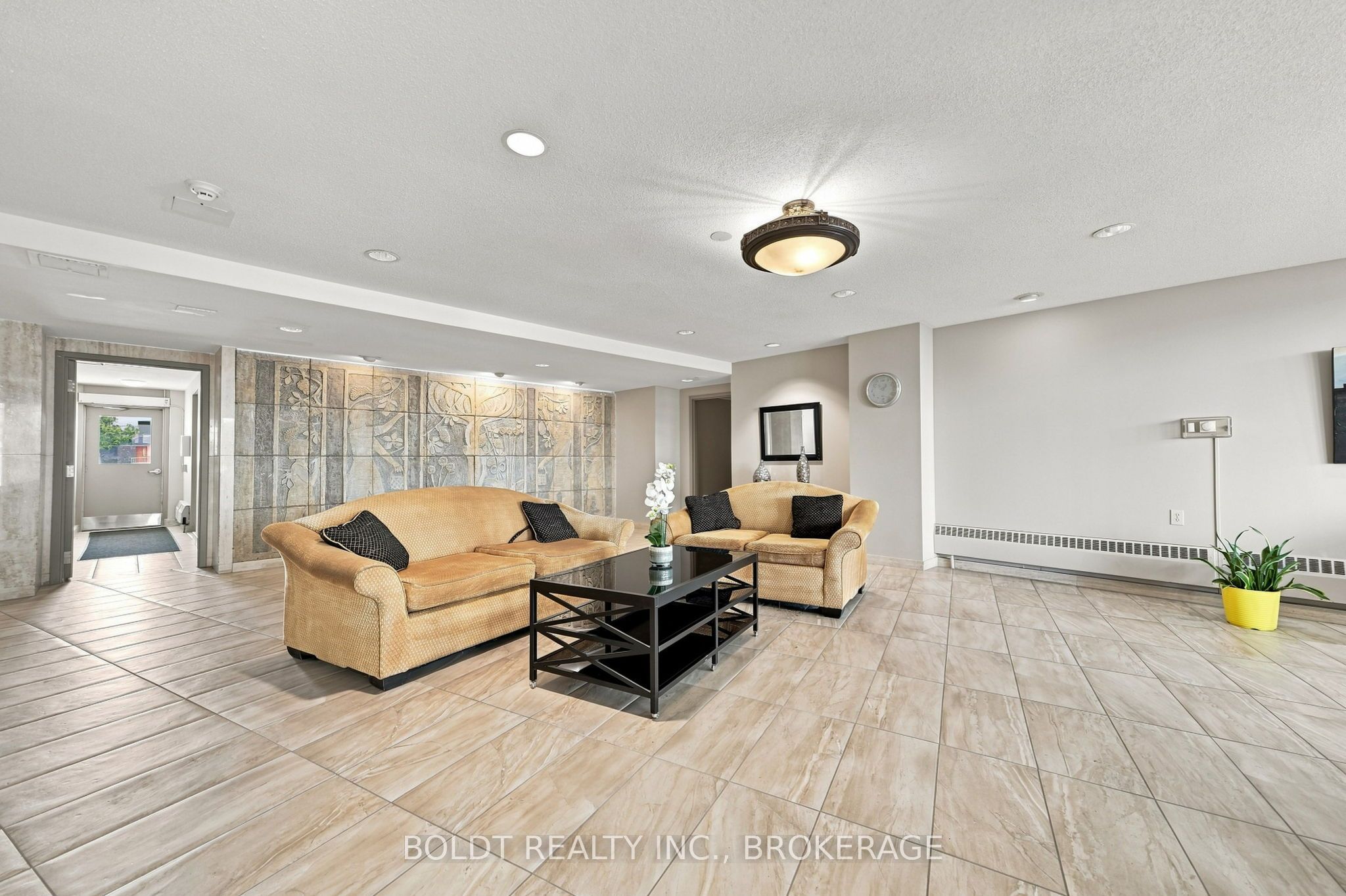 35 Towering Heights Boulevard 1008 Property Photo 7