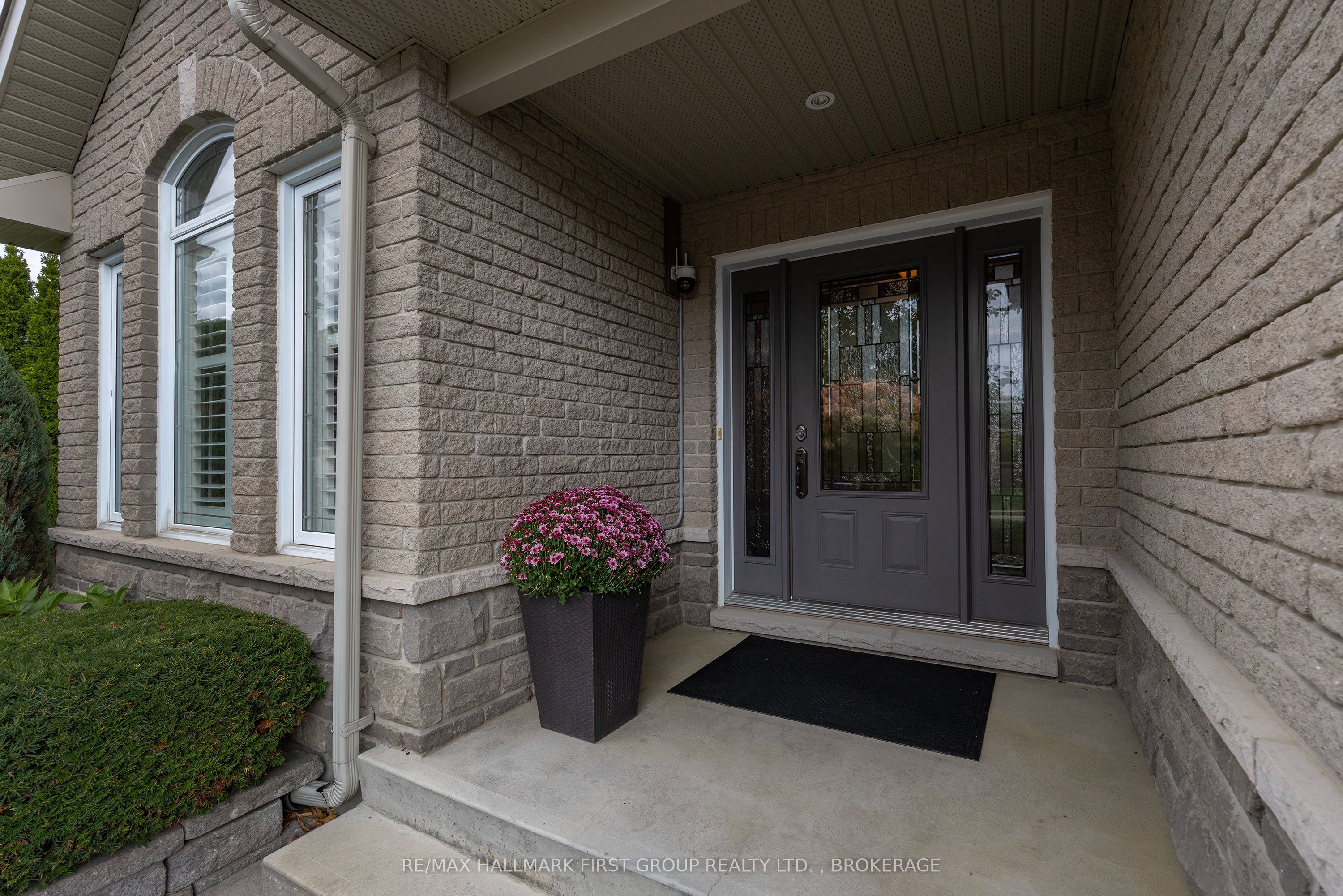 1248 Lisbon Place Property Photo 2