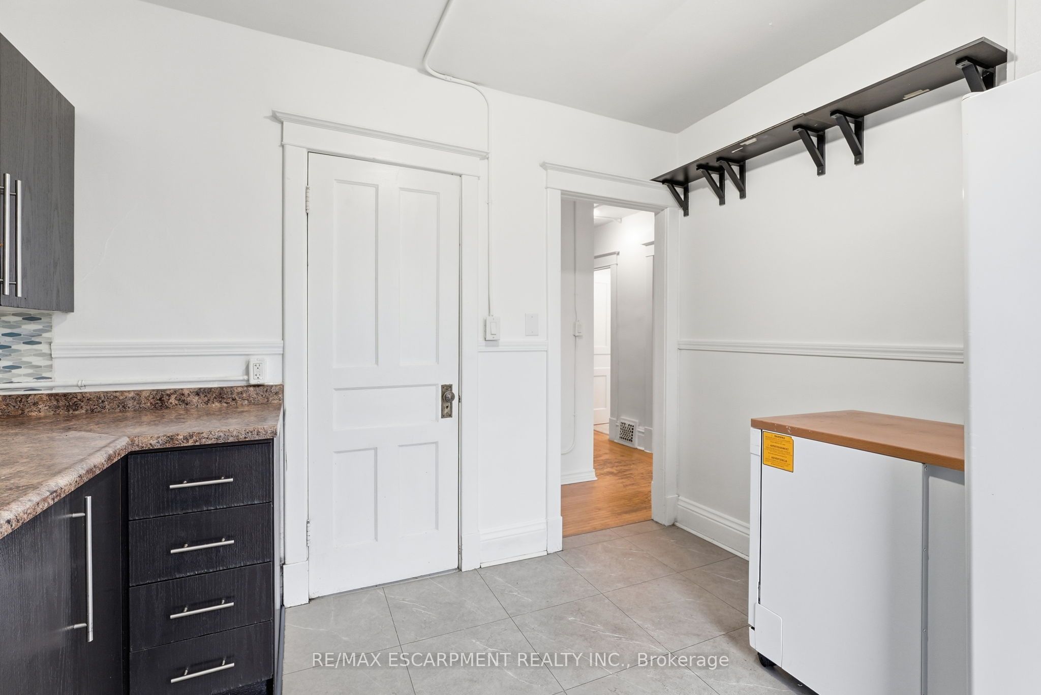 63 Melrose Avenue S Property Photo 15