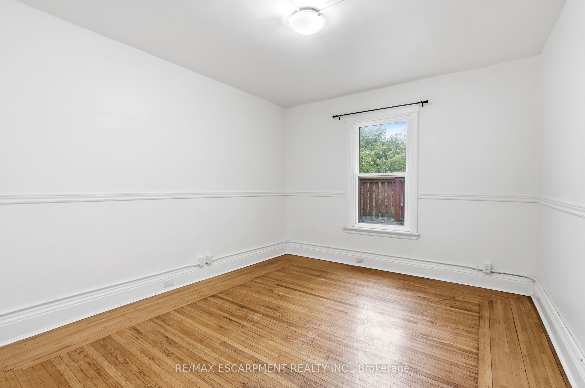 63 Melrose Avenue S Property Photo 20