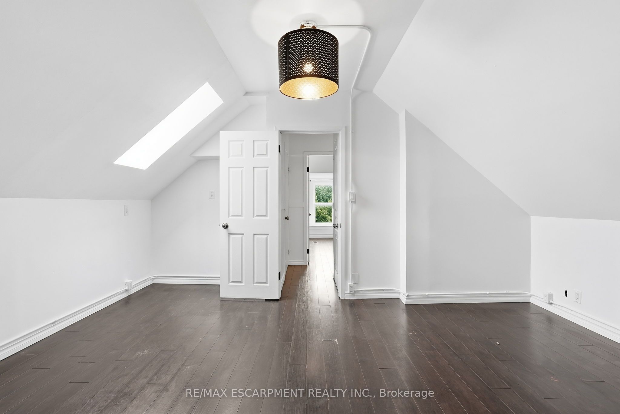63 Melrose Avenue S Property Photo 27