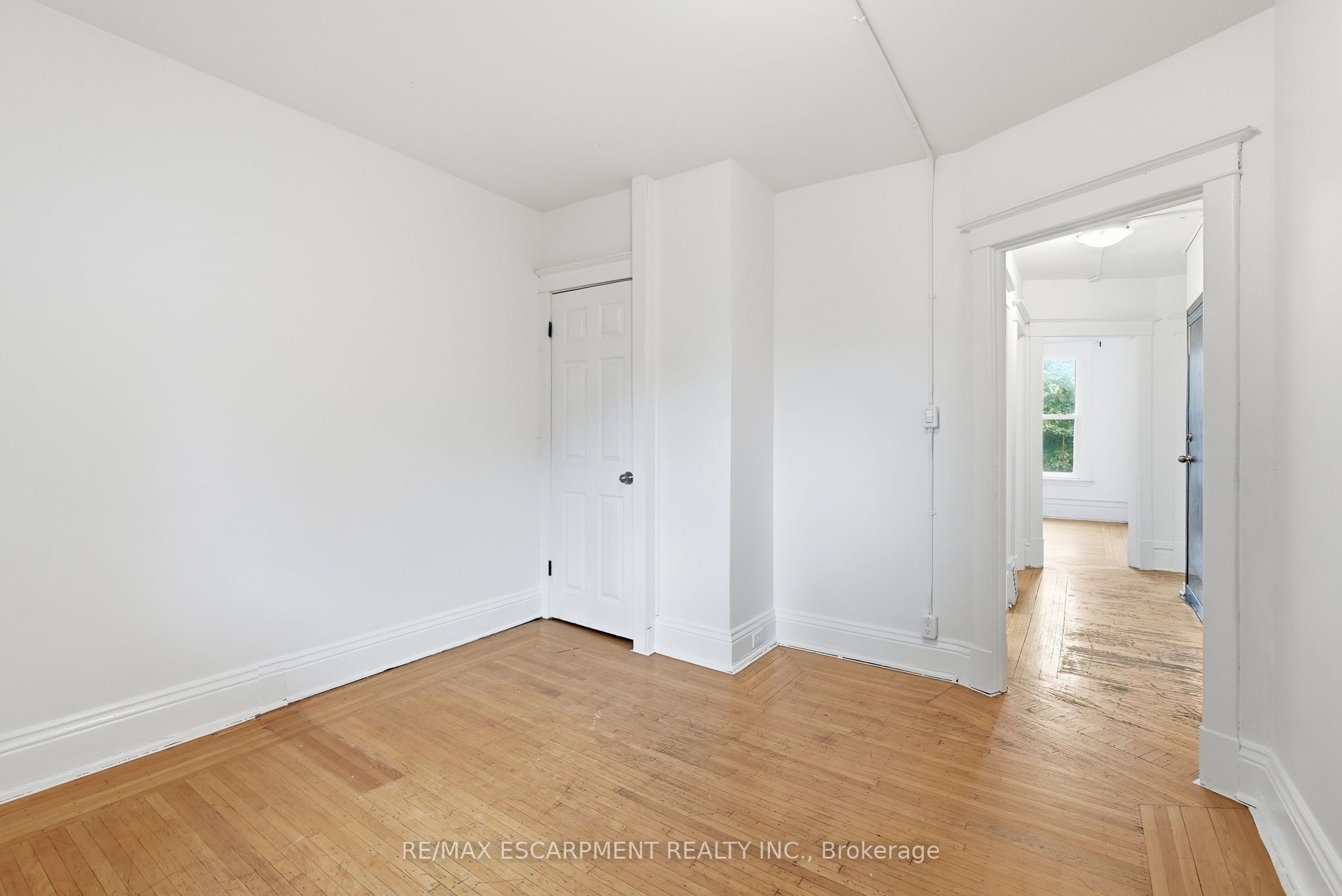 63 Melrose Avenue S Property Photo 31