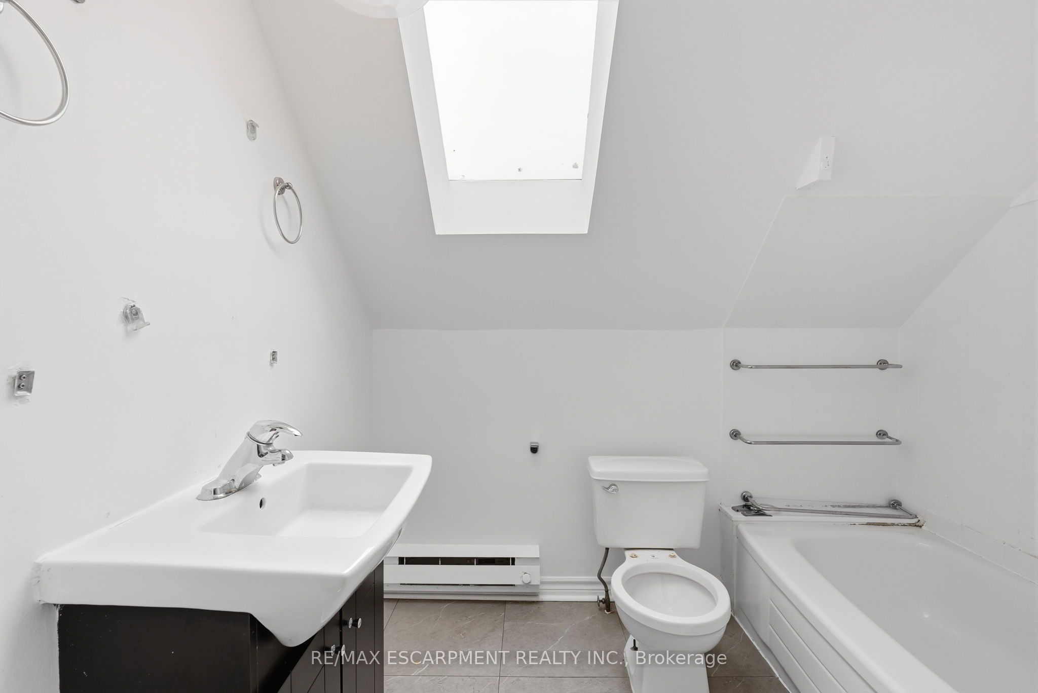 63 Melrose Avenue S Property Photo 37