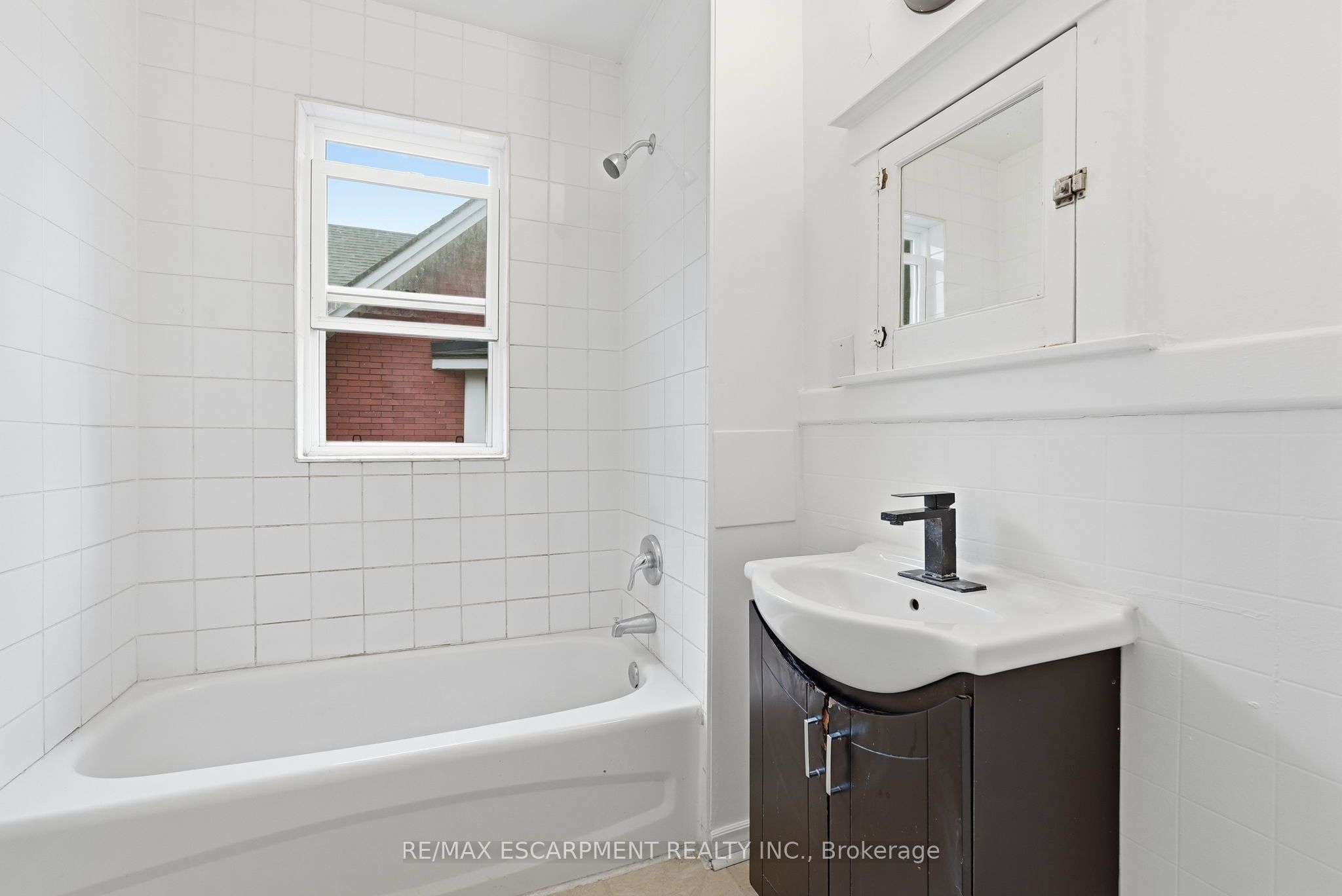 63 Melrose Avenue S Property Photo 39
