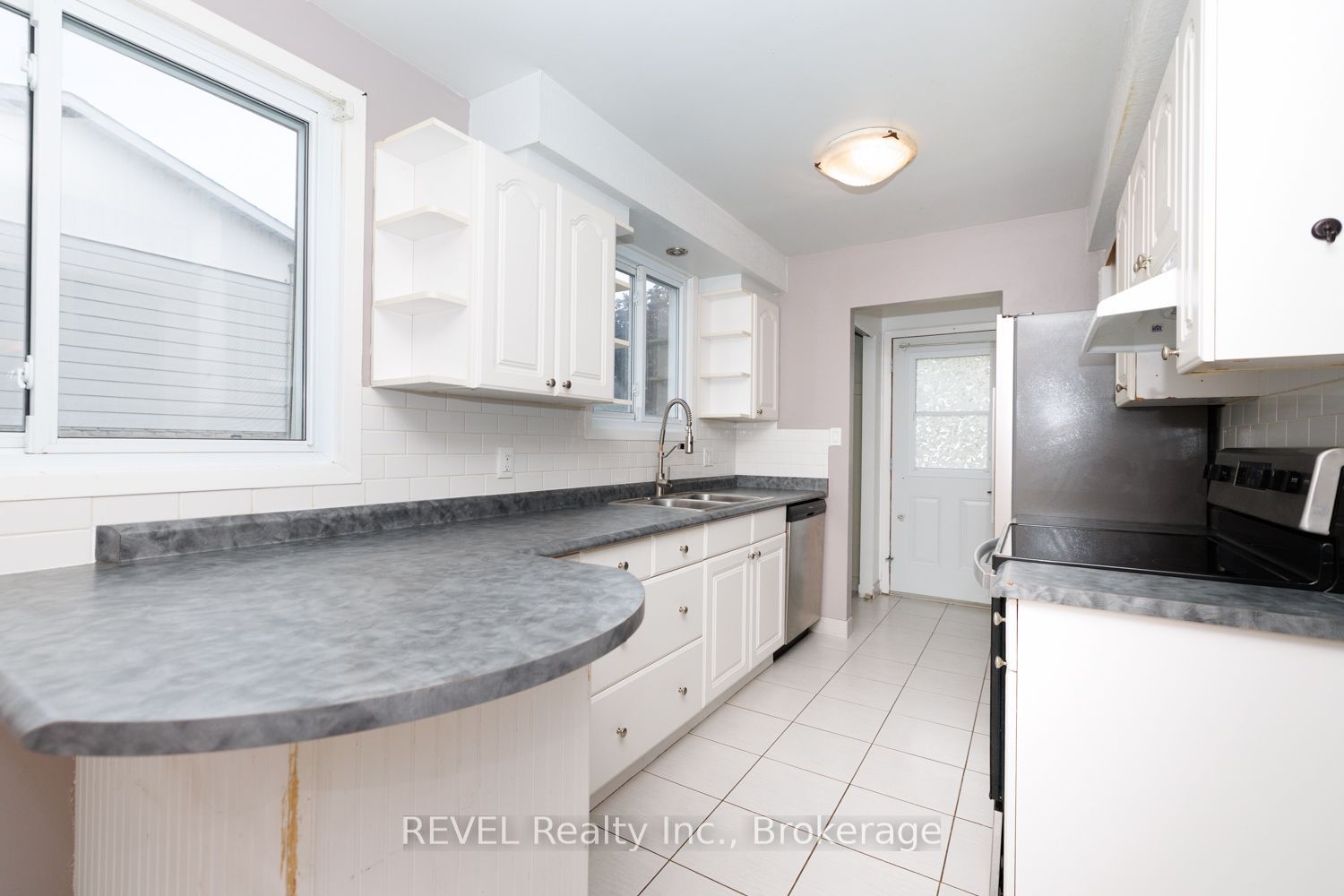 97 Tupper Drive Property Photo 8