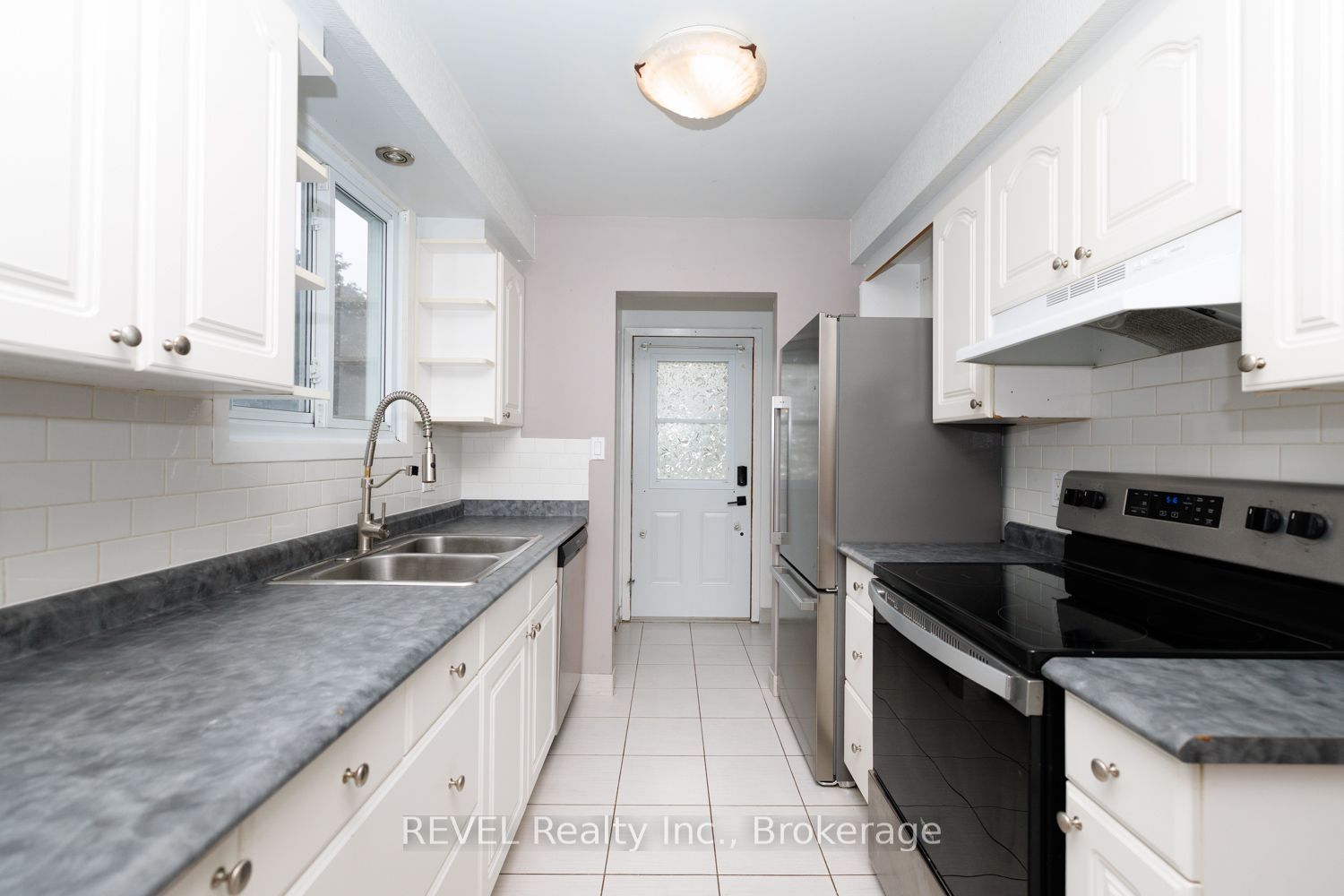 97 Tupper Drive Property Photo 9