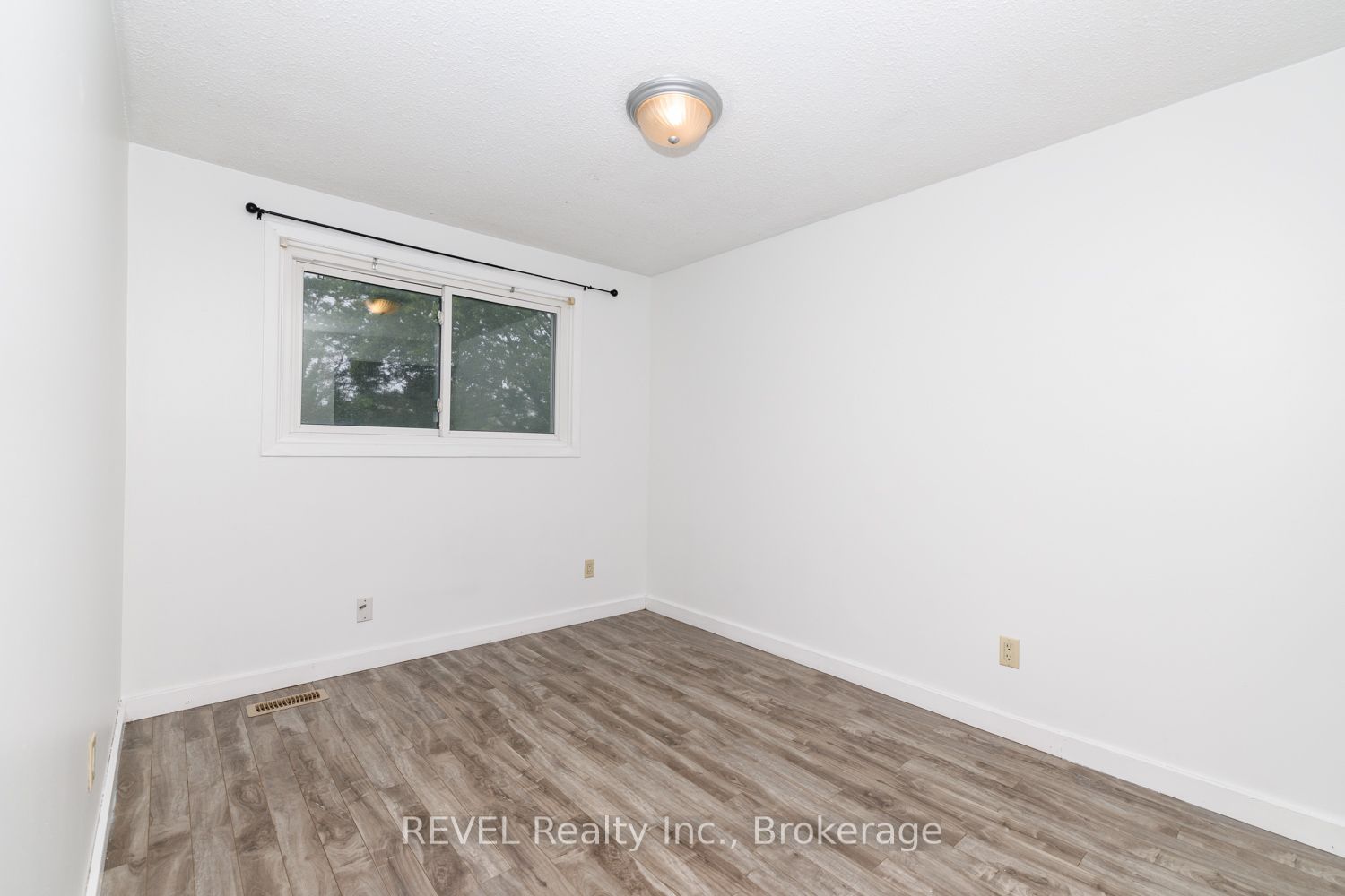 97 Tupper Drive Property Photo 17
