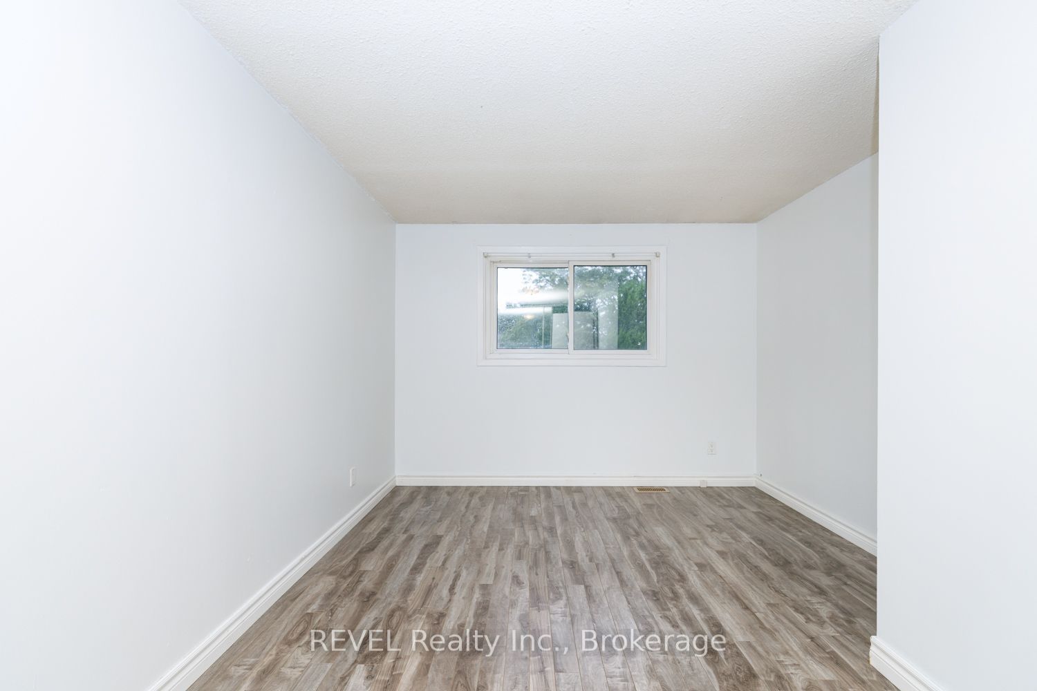 97 Tupper Drive Property Photo 24