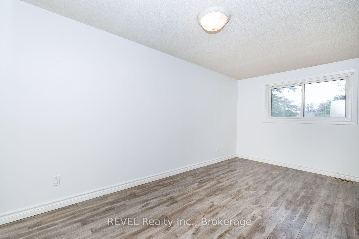 97 Tupper Drive Property Photo 25