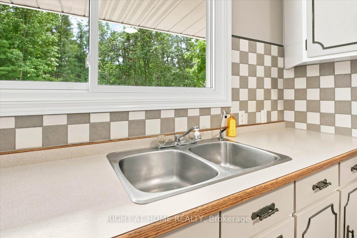 681 Morrison Road Property Photo 10
