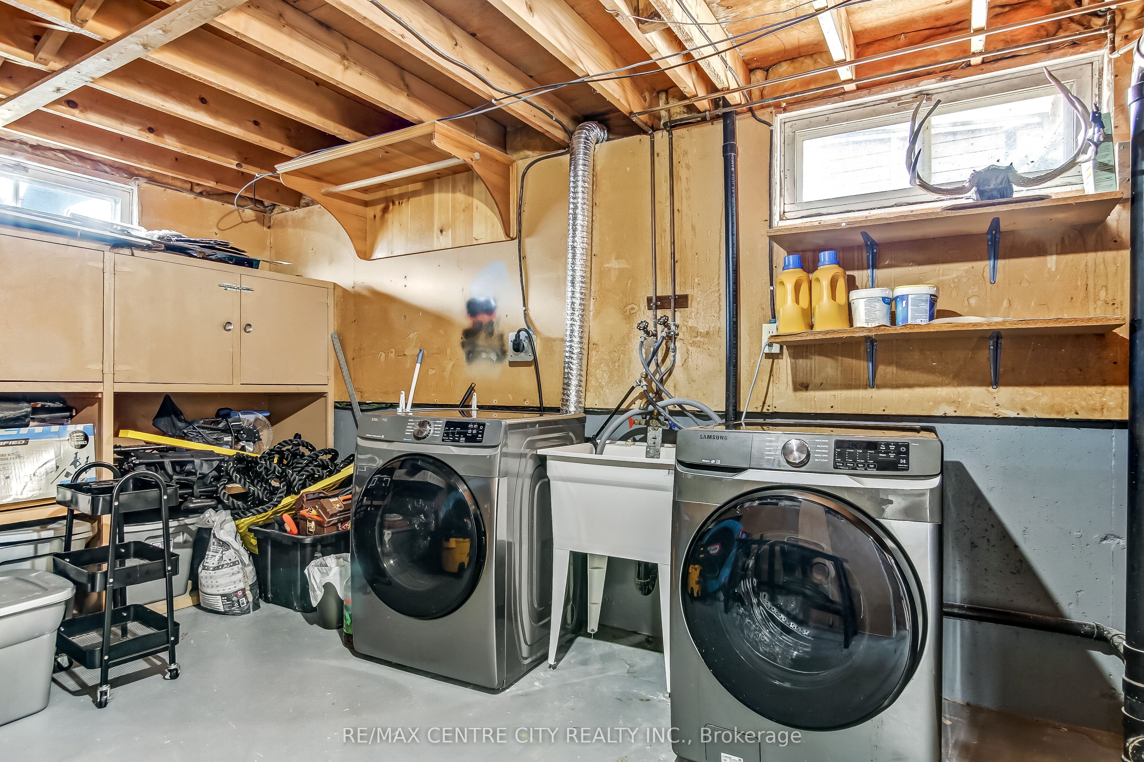91 Moore Avenue Property Photo 20