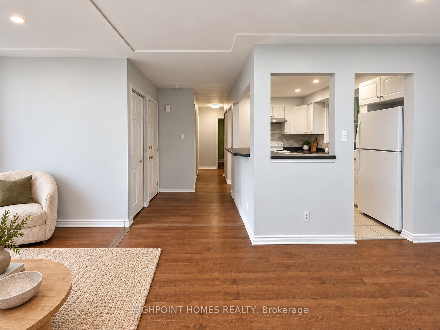 560 Glen Forrest Boulevard Property Photo 7