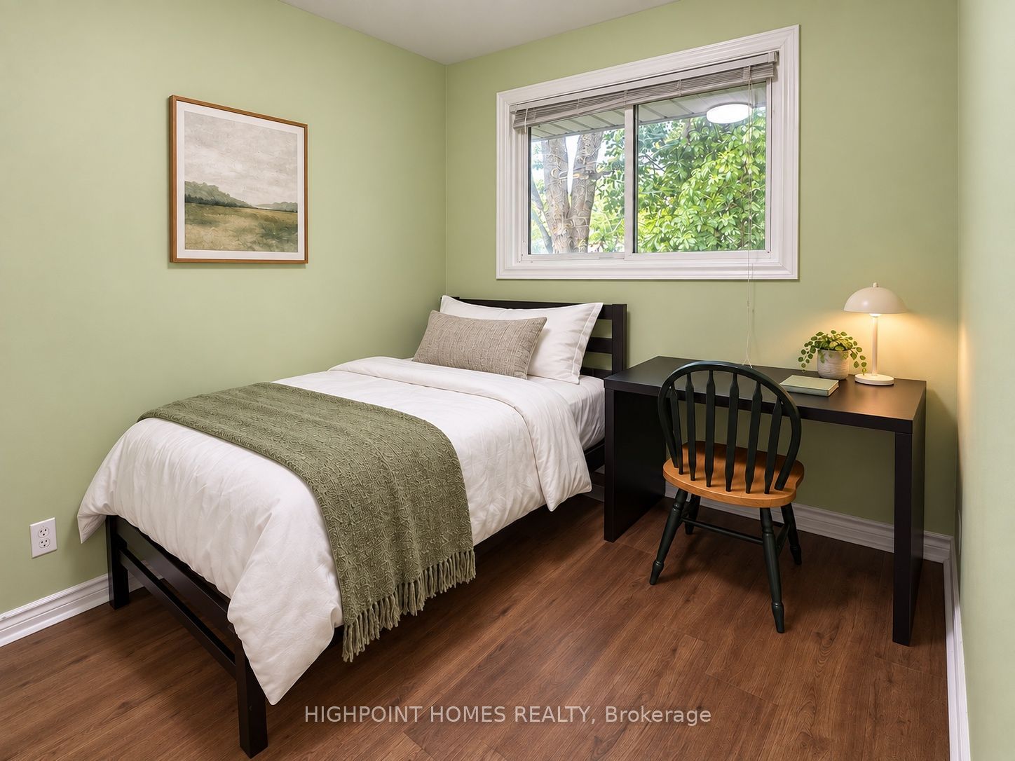 560 Glen Forrest Boulevard Property Photo 17