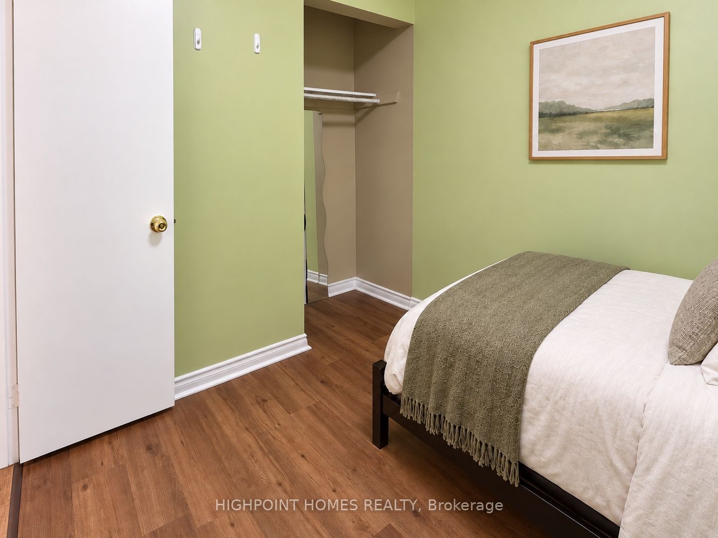 560 Glen Forrest Boulevard Property Photo 18