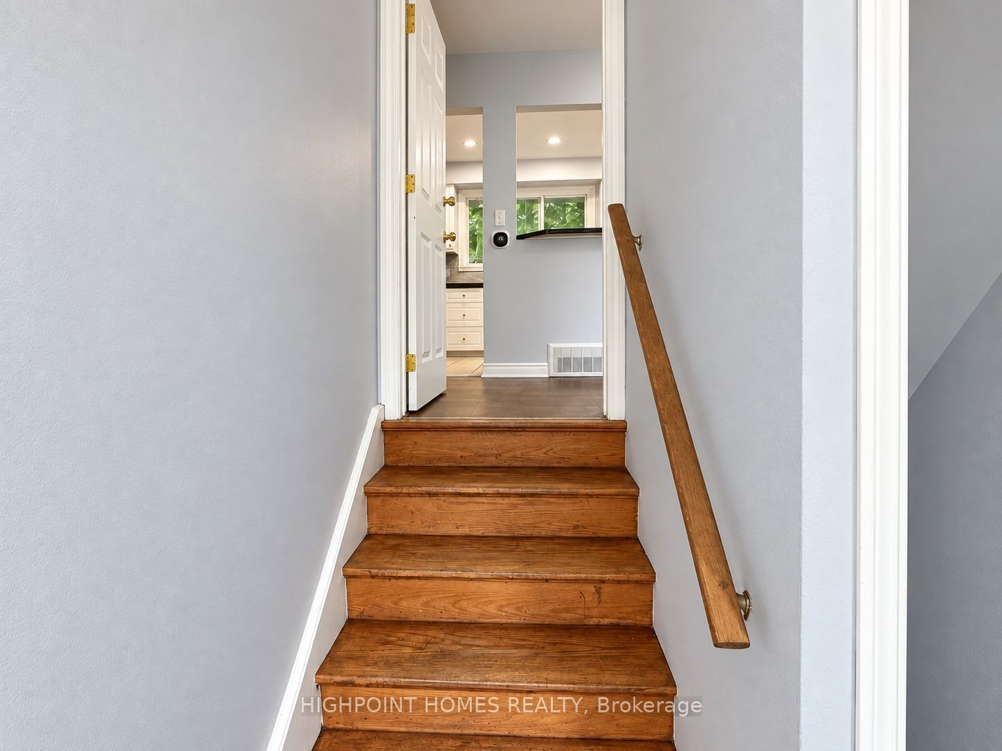 560 Glen Forrest Boulevard Property Photo 23