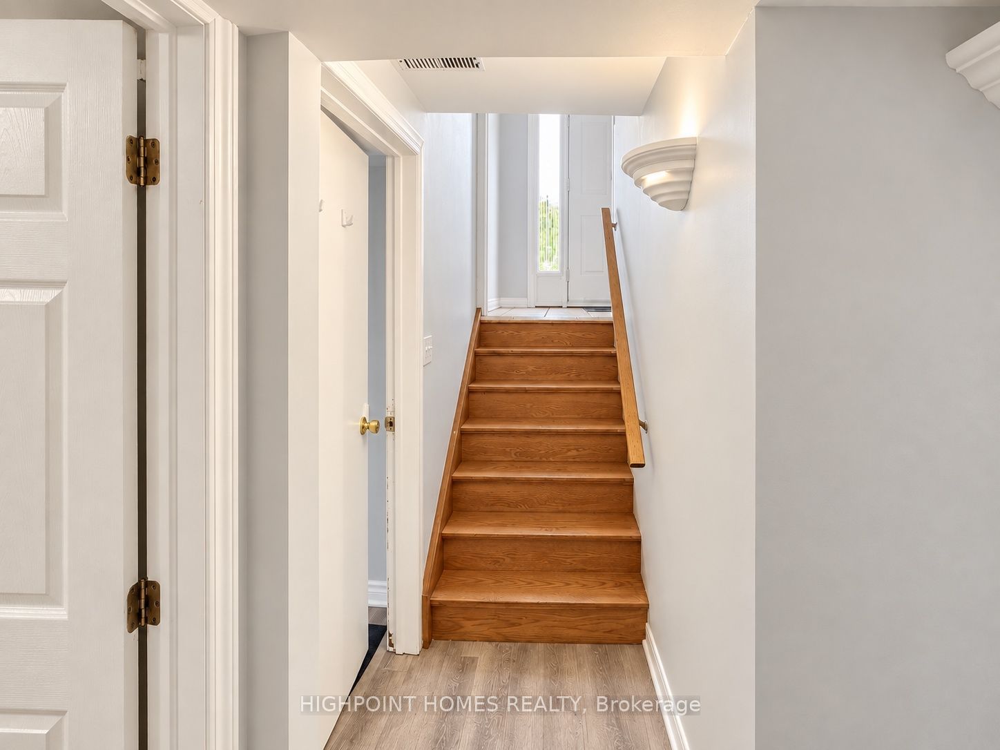 560 Glen Forrest Boulevard Property Photo 35