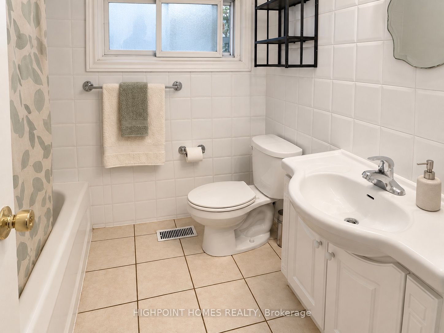560 Glen Forrest Boulevard Property Photo 36