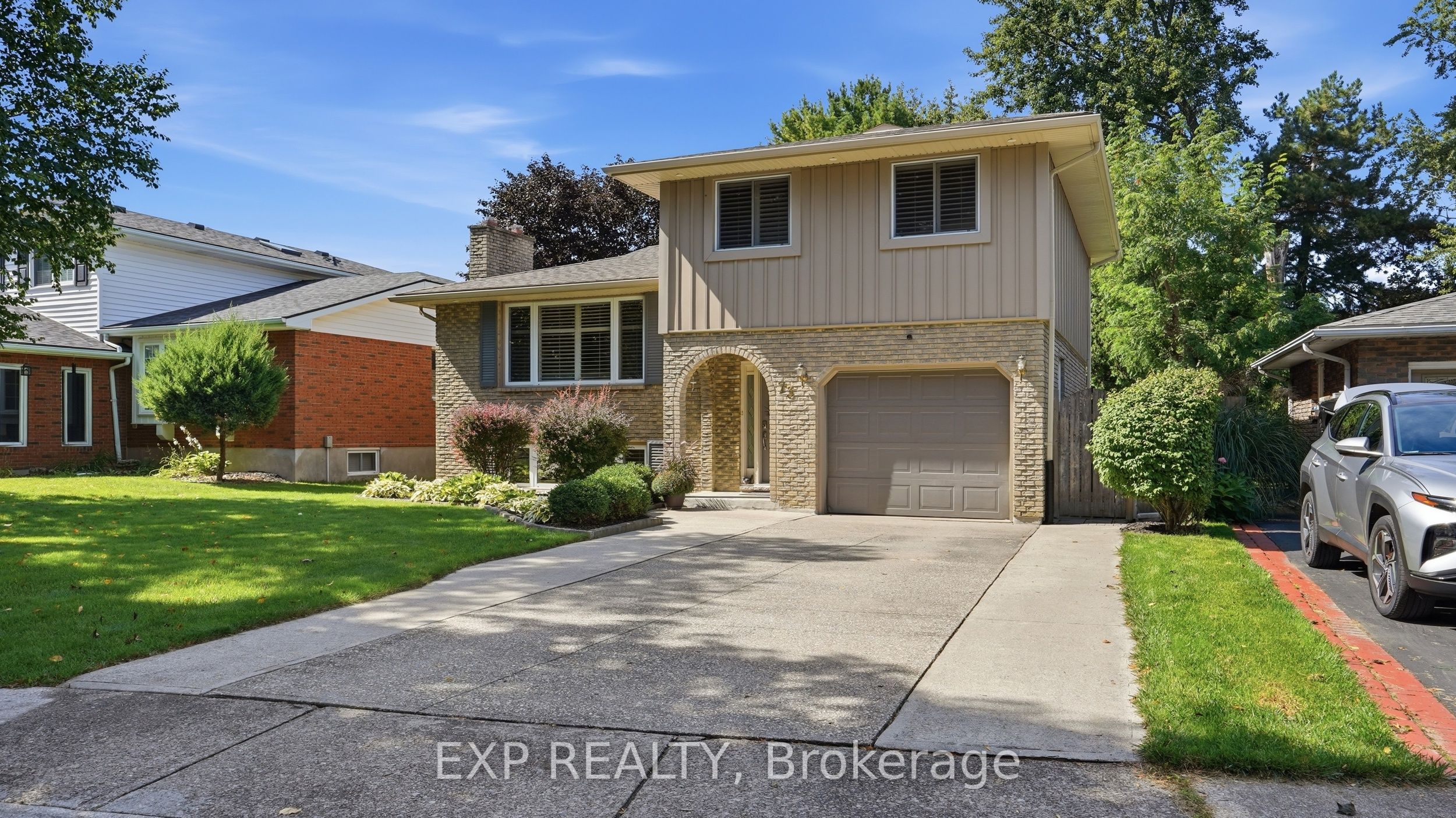 73 Westgate Park Drive Property Photo 1