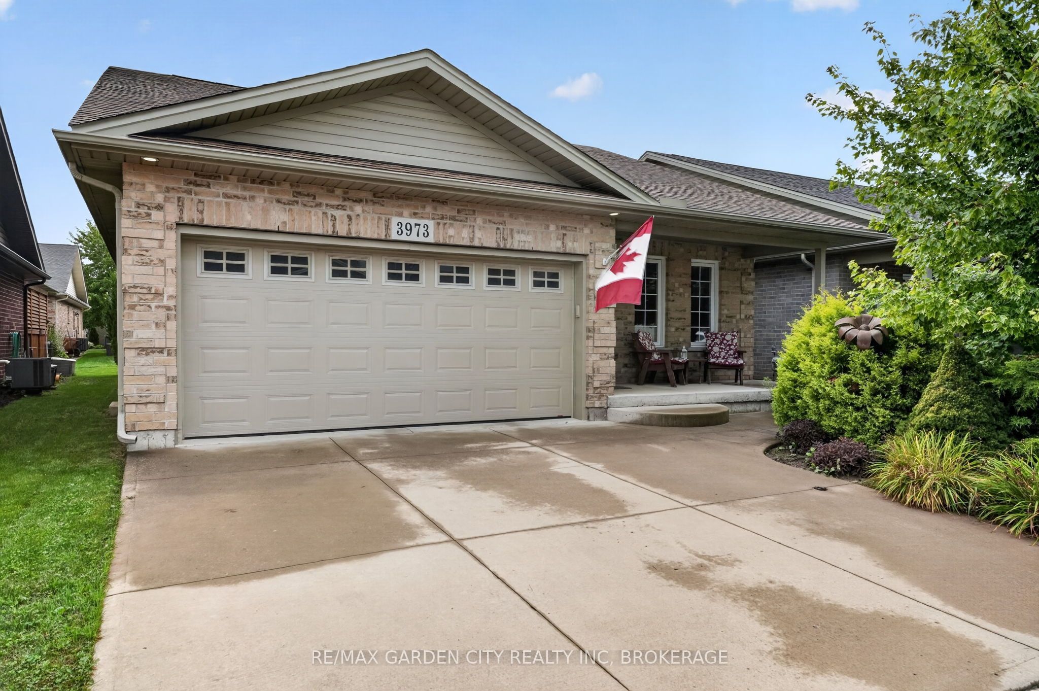 3973 Sunset Lane Property Photo 1