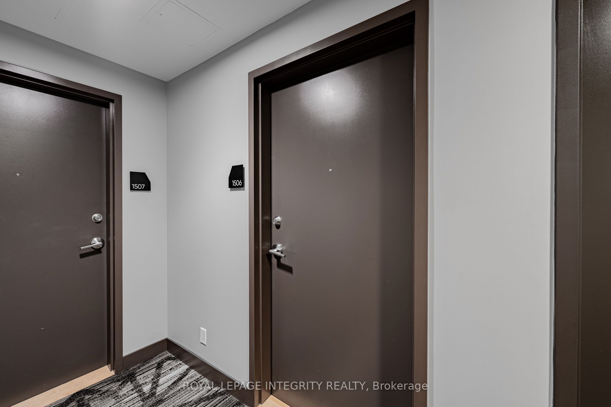 20 Daly Avenue 1506 Property Photo 5