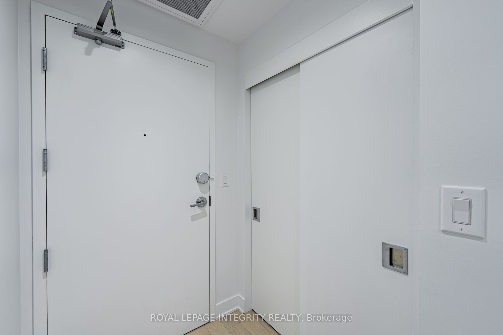 20 Daly Avenue 1506 Property Photo 6